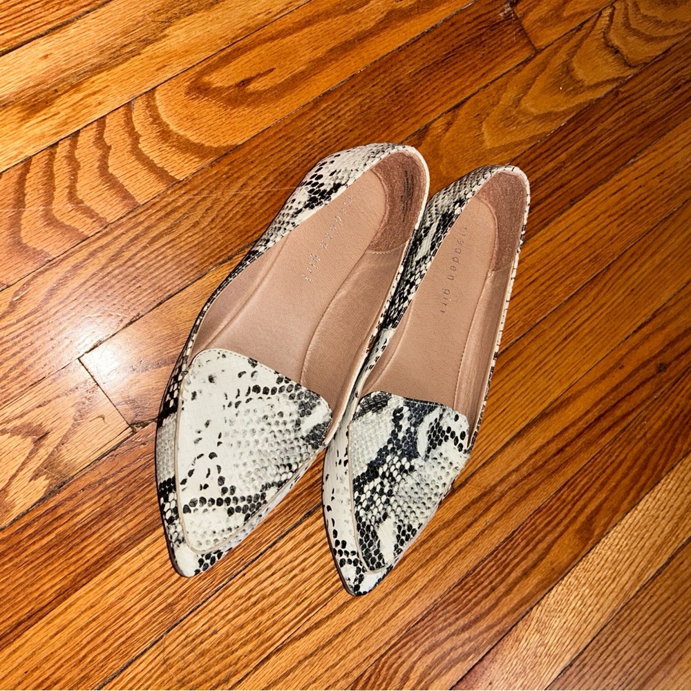 Madden Girl Black and Cream Snakeskin Flats